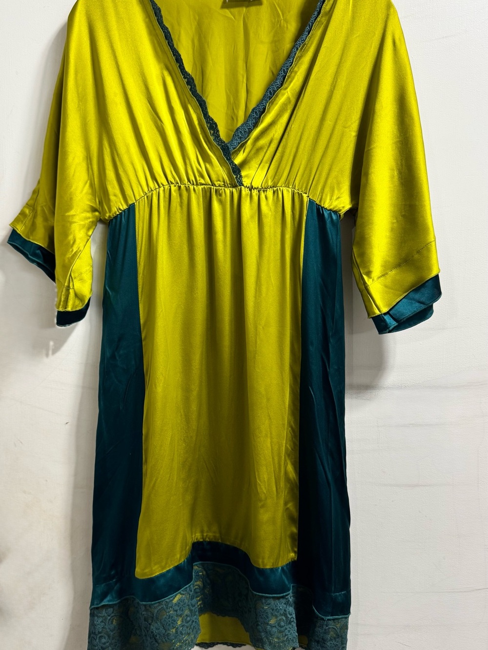 Takawear Silk V-Neck Two-Tone babydoll style dress size Small, lace hemline